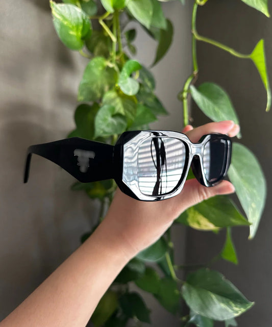 Black sunglasses